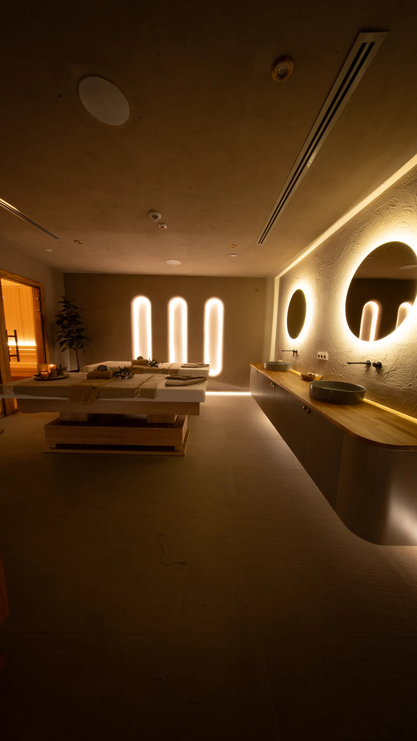 O'SPA Sky's calm, softly lit massage suite